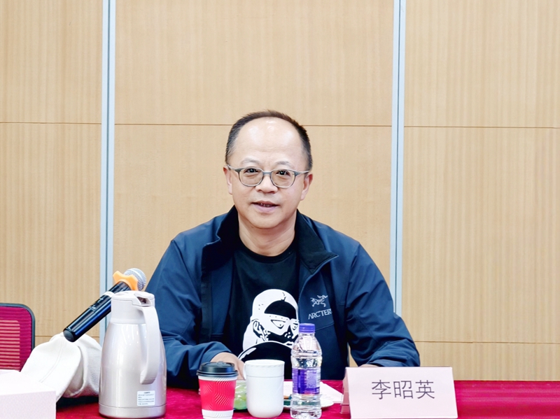 李昭英_副本.jpg